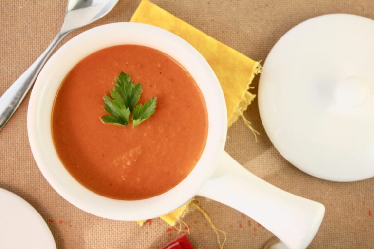 Chowder vs Soup vs Bisque: Differentiating Creamy Soups