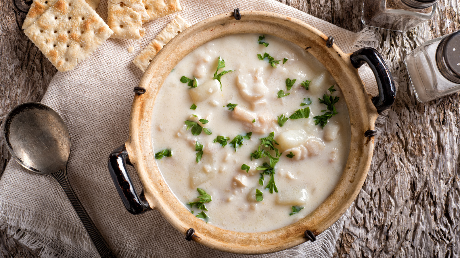 Chowder vs Soup vs Bisque: Differentiating Creamy Soups