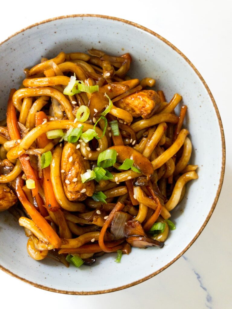 Chicken Udon Stir Fry: Creating Flavorful Asian Dishes